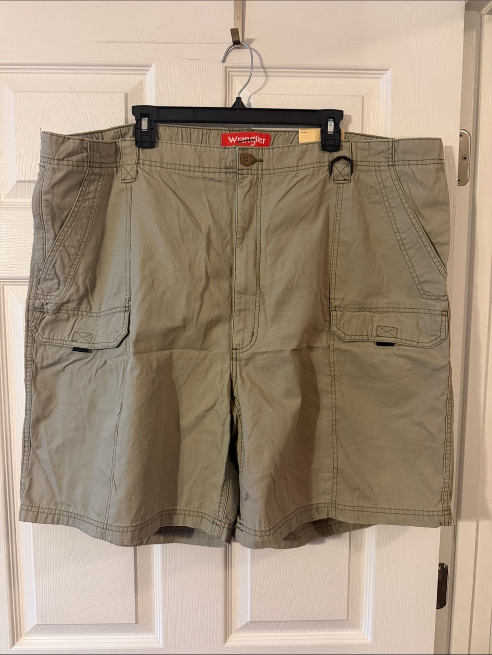 Wrangler Men's Khaki Green Cargo Shorts